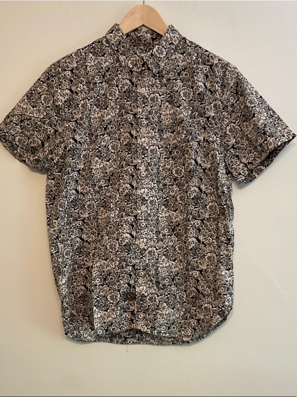 LUCKY BRAND Black-White-Green Floral Button-Down short sleeve cotton-spandex SM